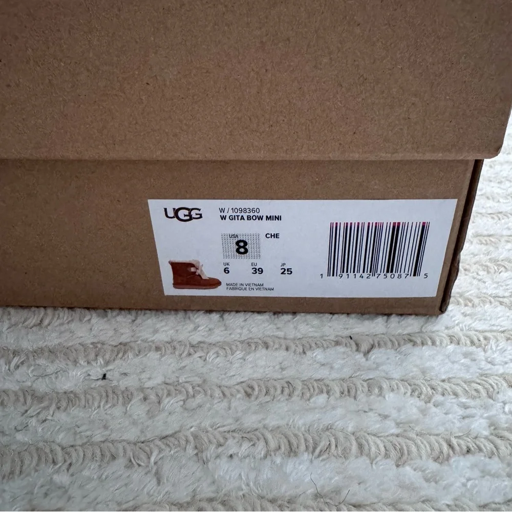 nwt ugg